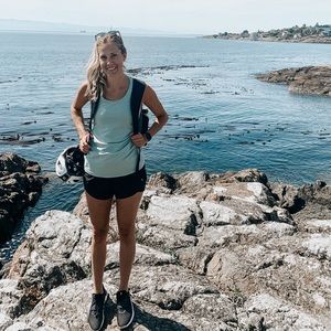 Meet your Posher, Kari-grace